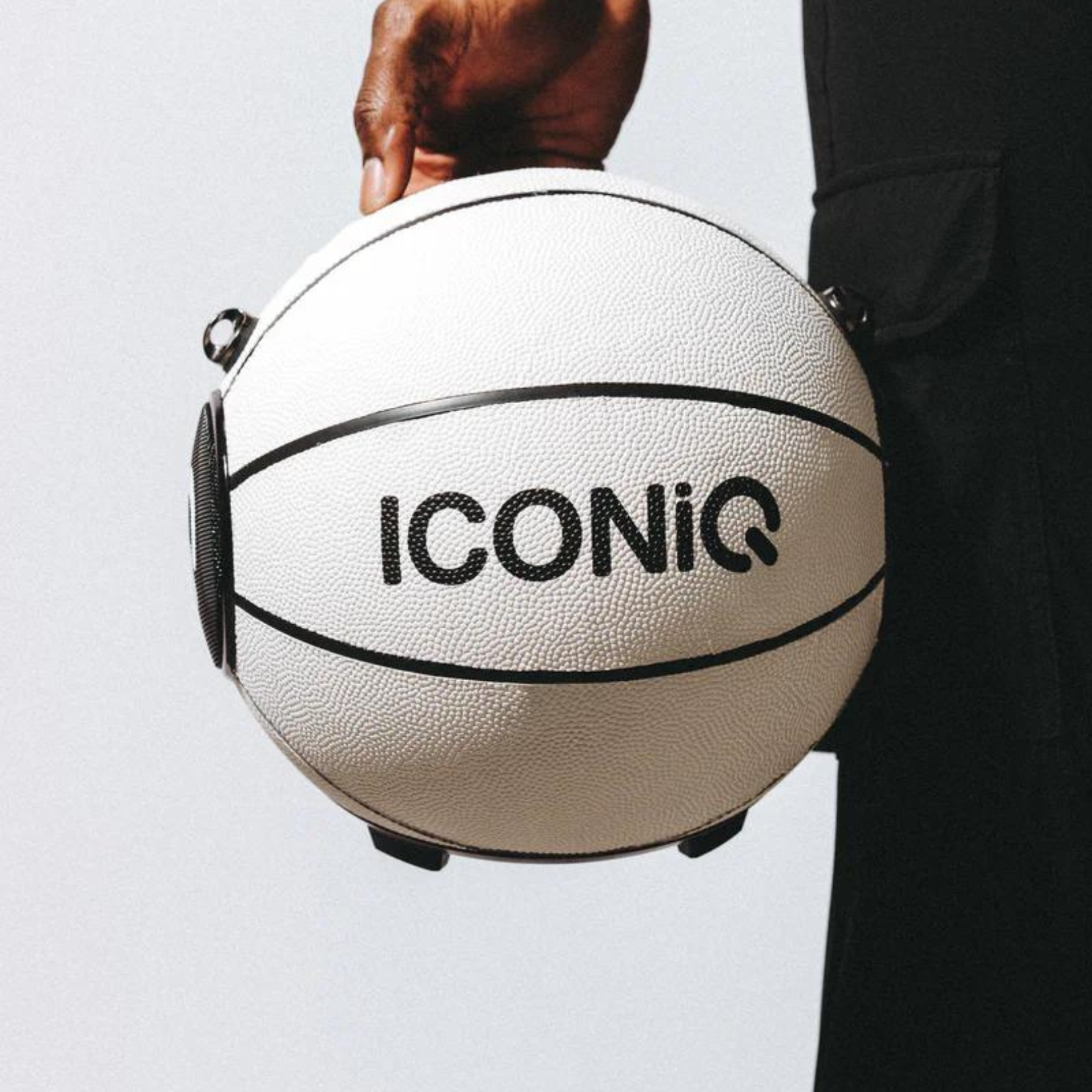 IconiQ Basketball Speaker - White