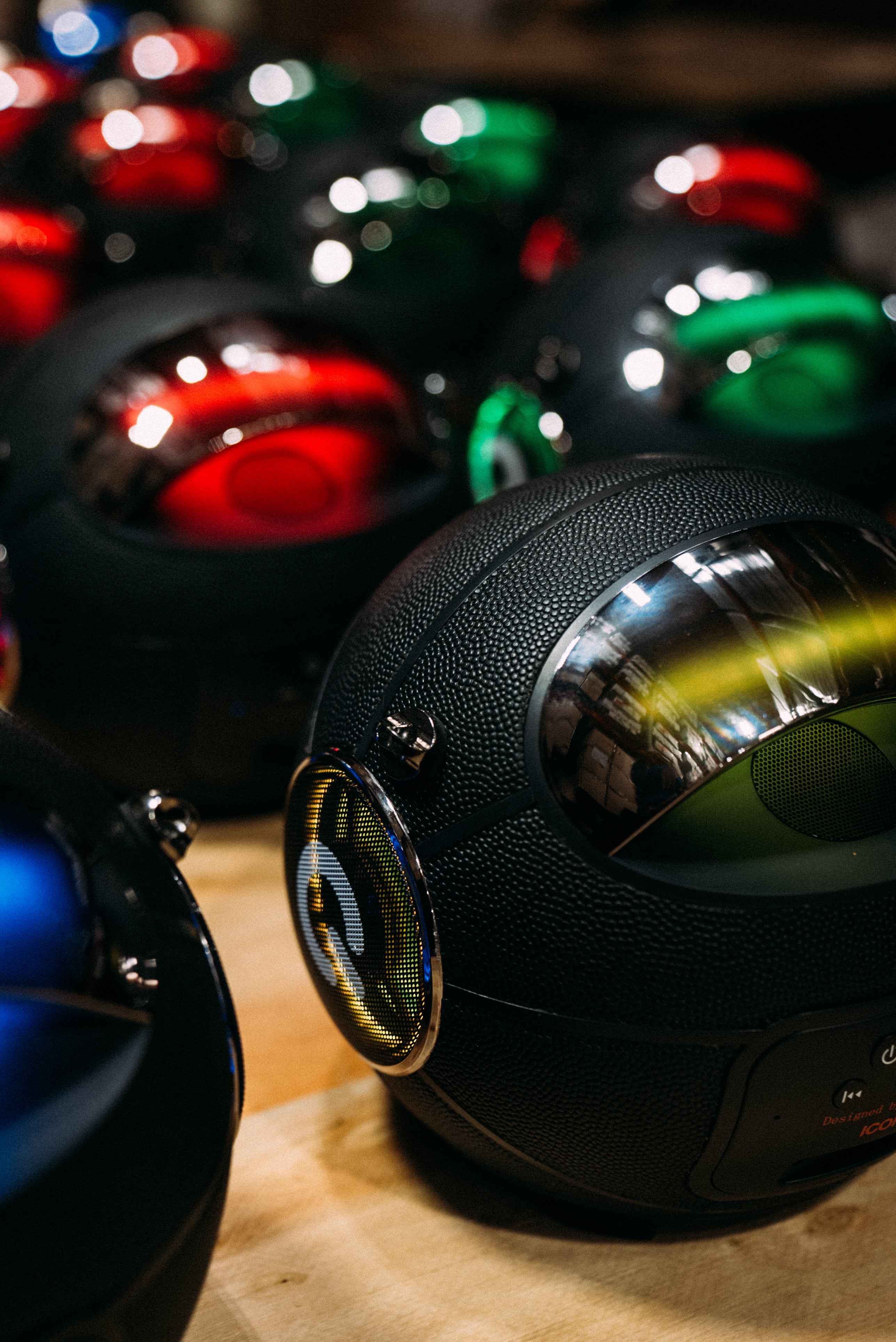 IconiQ Basketball Speaker - Black